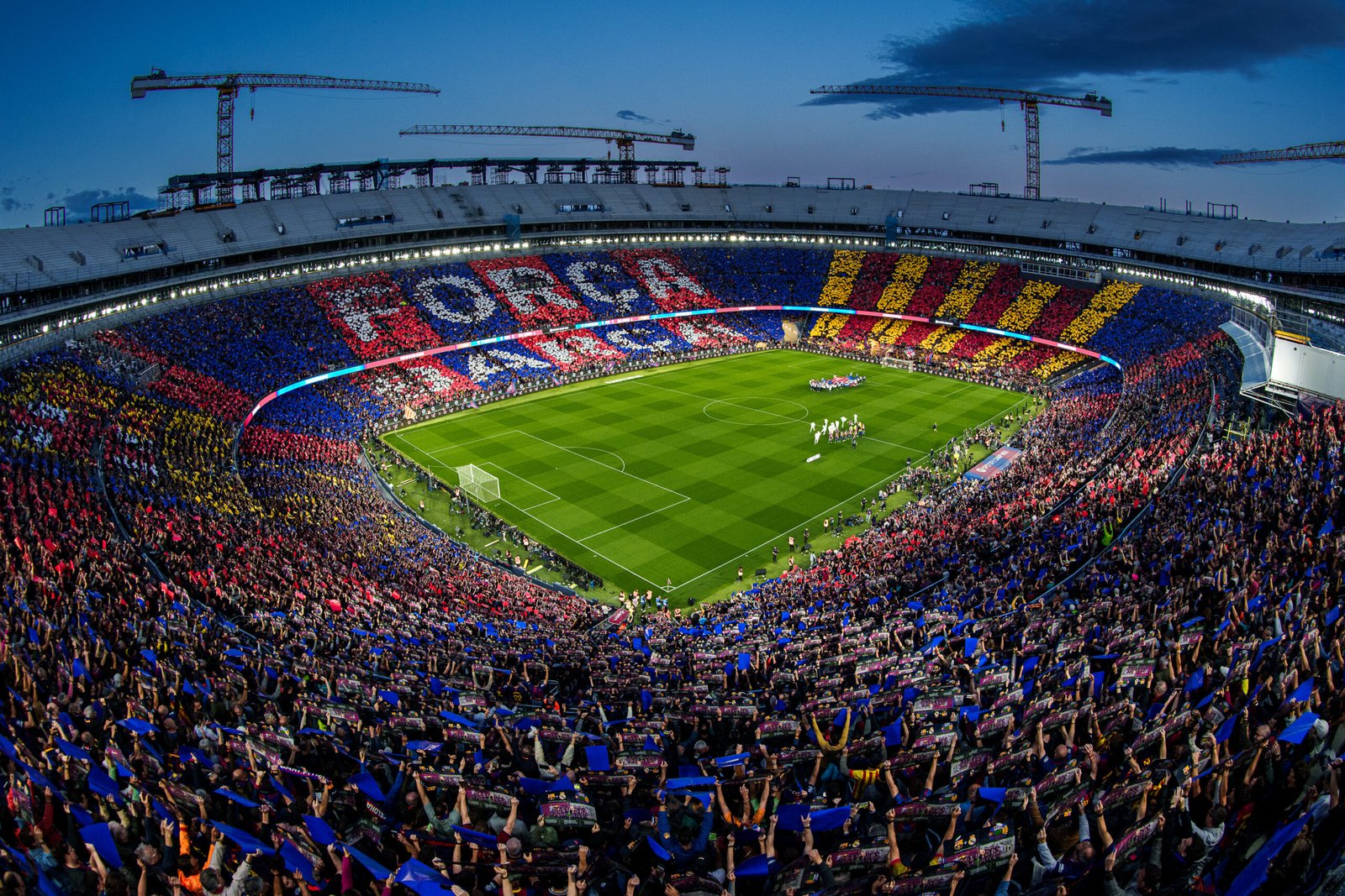 Espectacular mosaico en el Camp Nou en el Clásico