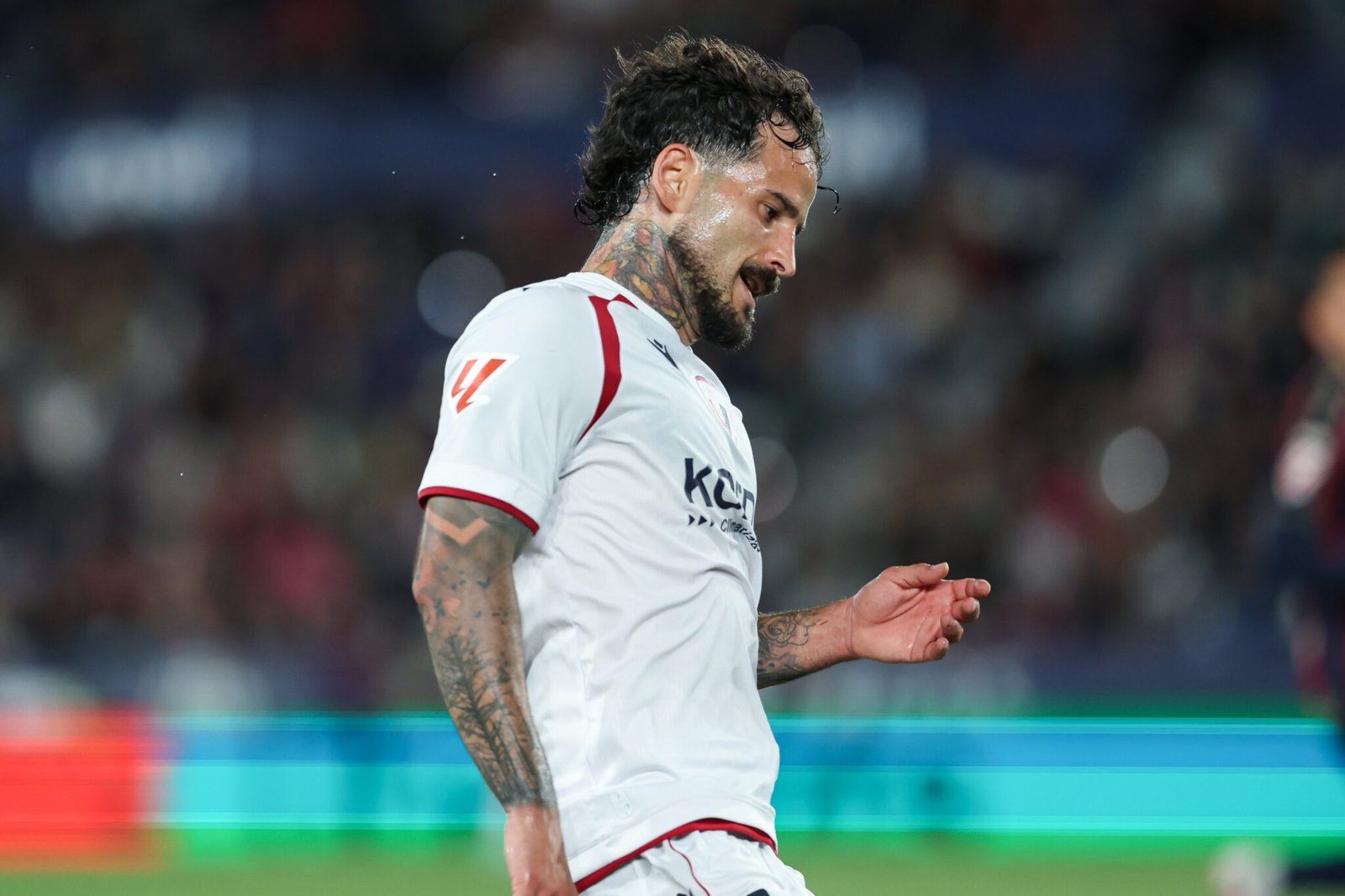 Rubén García, durante una de las acciones del encuentro. Vía X: @Osasuna