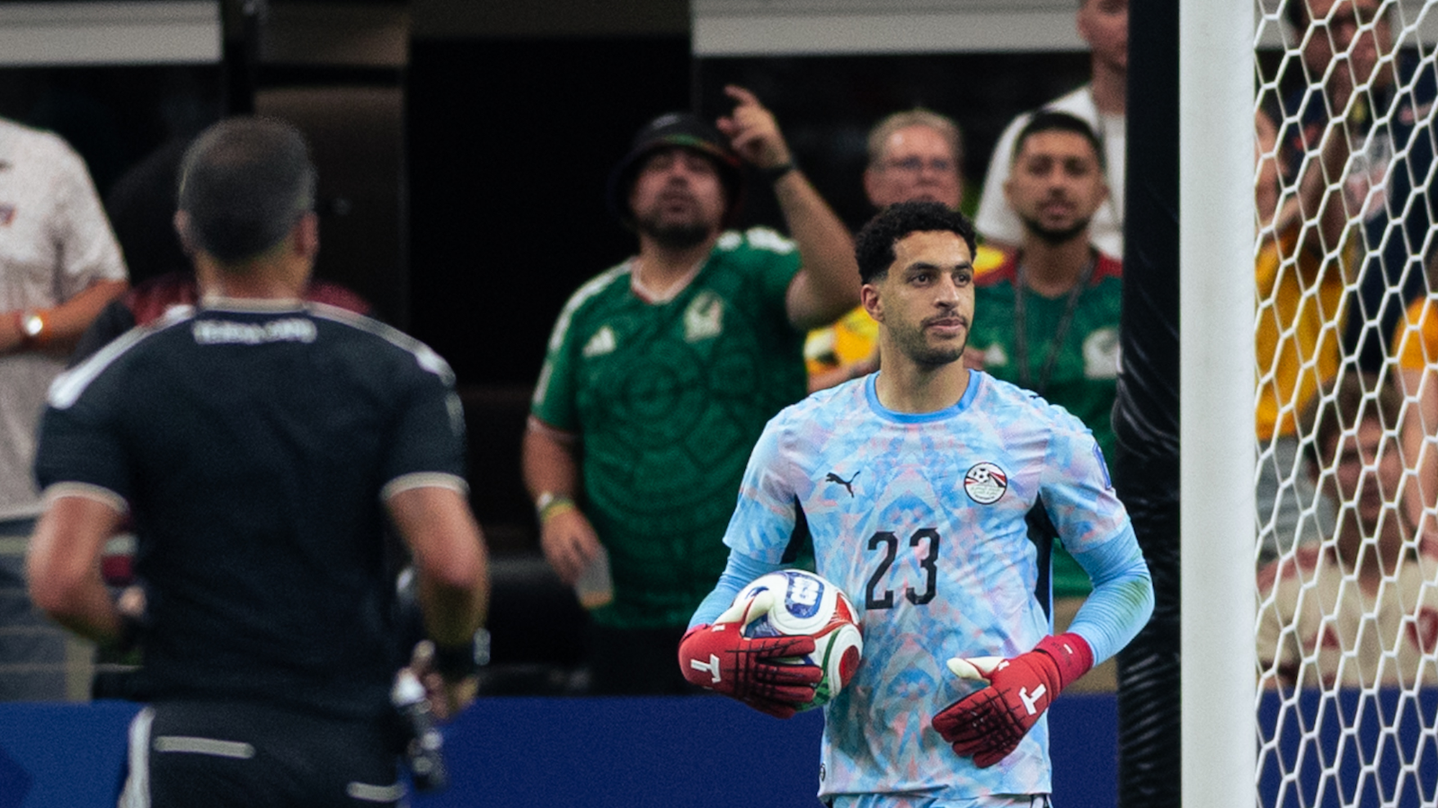 Oufa Shobeir en el partido frente a Australia. Vía: X/@EgyptNT_EN